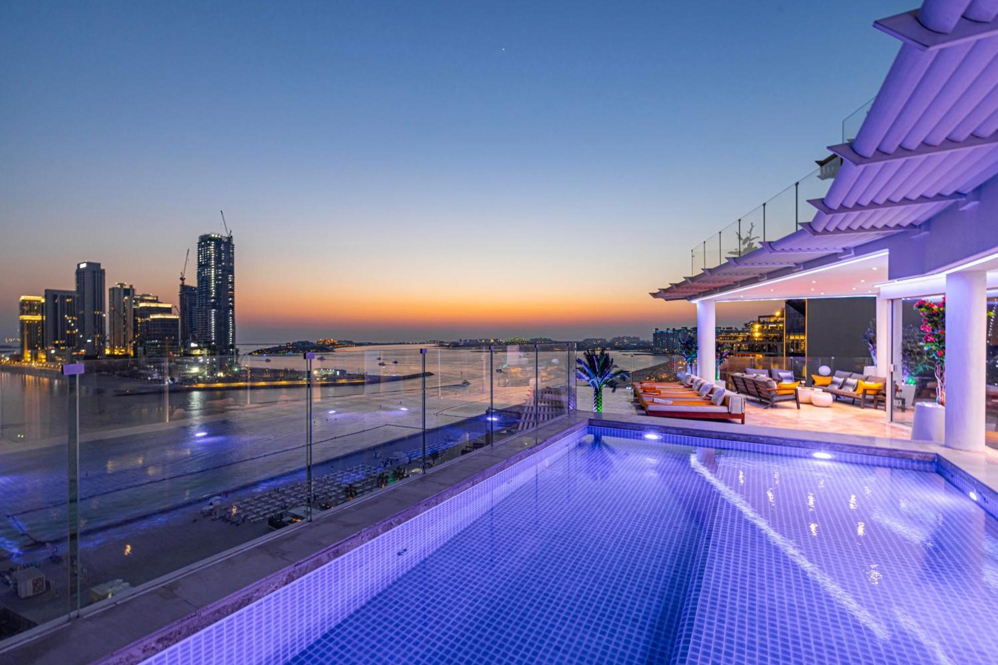 Апартаменти Five Palm Jumeirah 2br Luxury Penthouse , Full Marina View With Private Pool Дубай